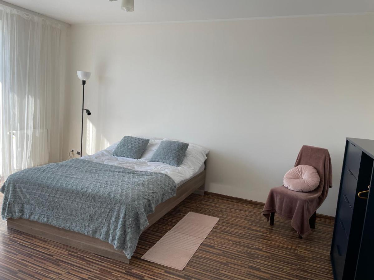 Komfortowe Studio 52 M2 W Centrum Grojca Grojec  ภายนอก รูปภาพ
