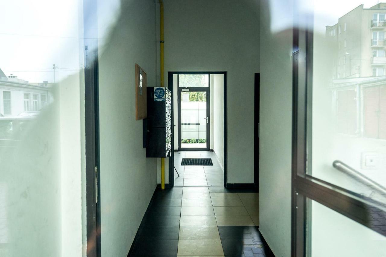 Komfortowe Studio 52 M2 W Centrum Grojca Grojec  ภายนอก รูปภาพ